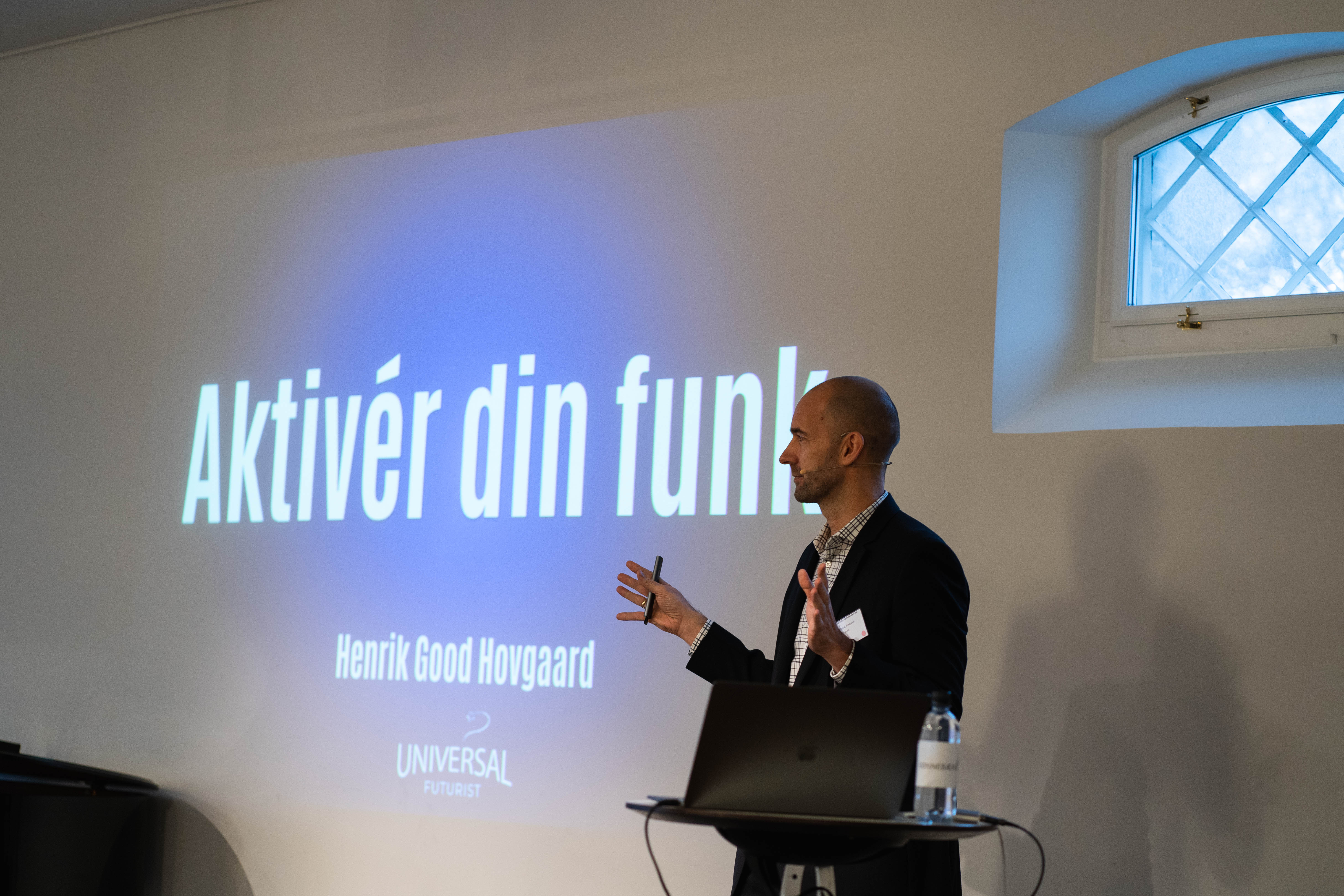 Henrik Good Hovgaard holder oplæg  