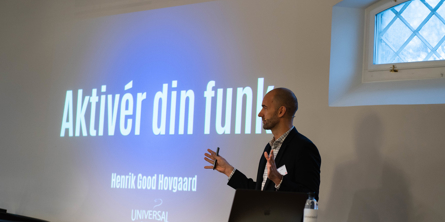 Henrik Good Hovgaard holder oplæg  