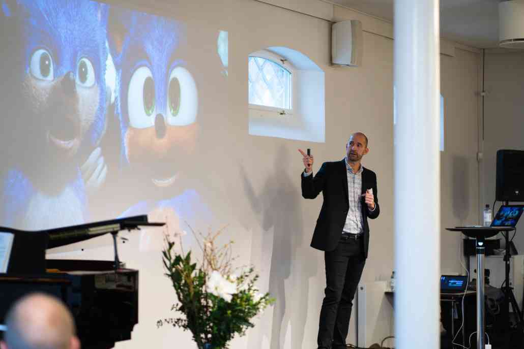 Henrik Good Hovgaard holder oplæg  